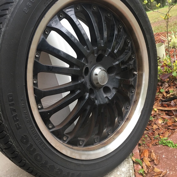 3 Menzari wheels 16-18 inches - Picture 2 of 2